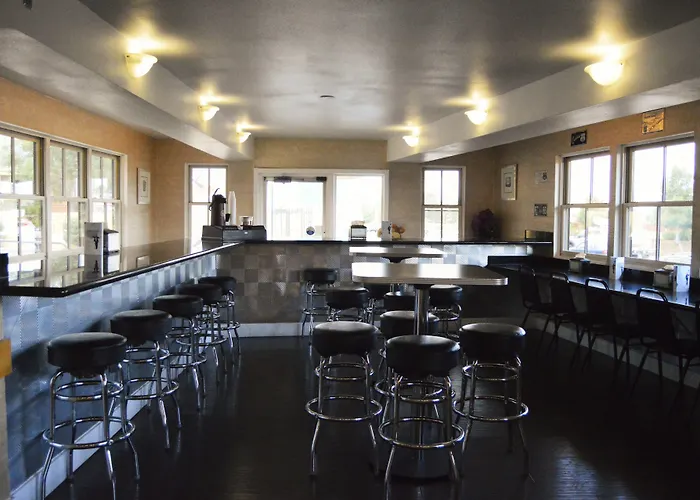 Kings House Motor Hotel, A Dazzler Select By Wyndham